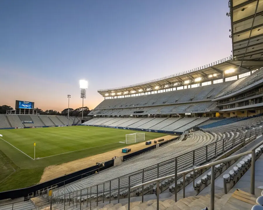 Análisis completo y recomendaciones para el enfrentamiento entre Sporting Cristal y Palmeiras en la Copa Libertadores, con detalles de cuotas, pronósticos y alineaciones.
