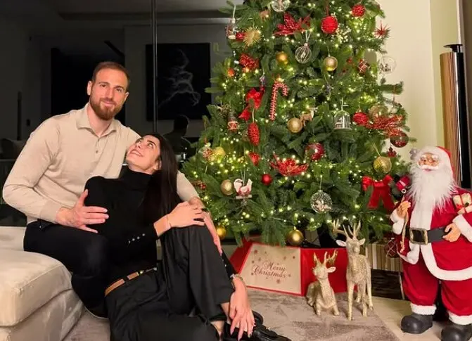 Oblak y su novia