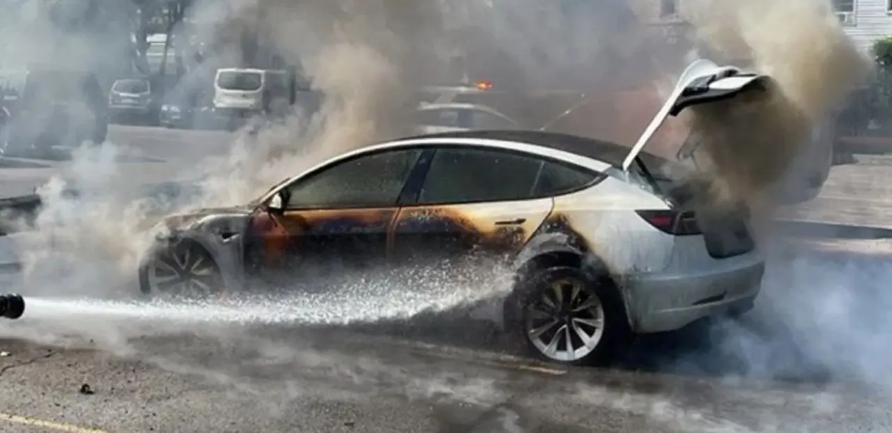 Madrid se pone seria... "no al coche eléctrico en el parking"
