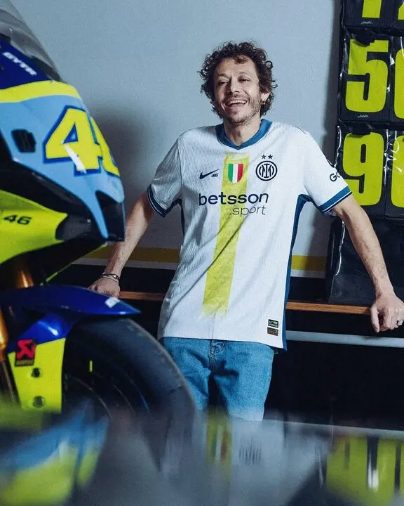 ¡El Inter de Milán y Valentino Rossi: una equipación que te dejará sin aliento!
