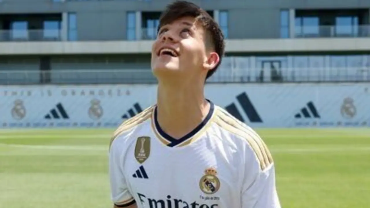Descubre el camino de Arda Güler en el fútbol europeo: un análisis de su tiempo en el Real Madrid y las oportunidades futuras que podrían redefinir su carrera en la élite del fútbol.