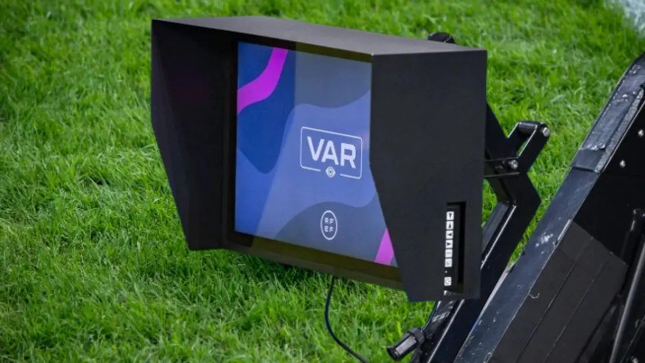 VAR