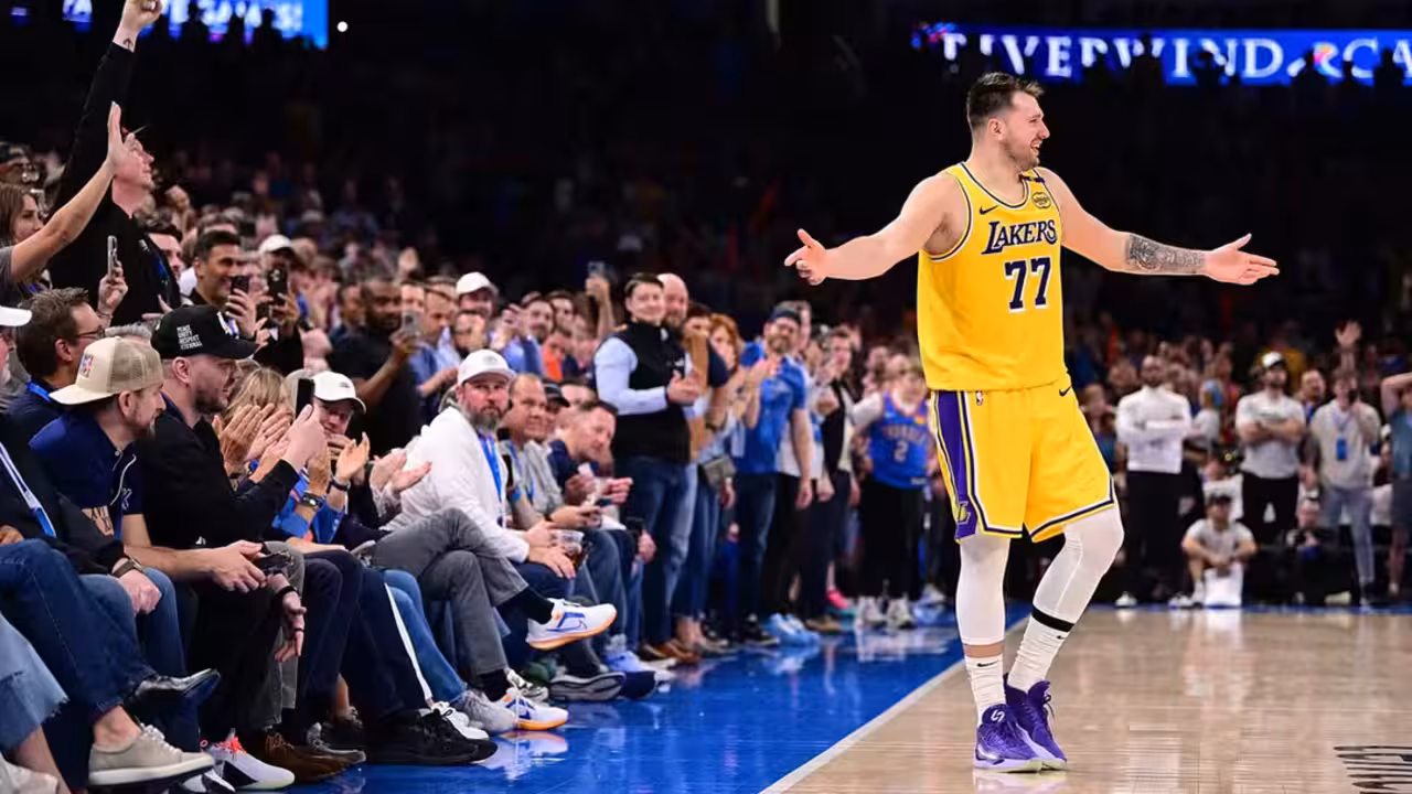 Doncic, desquiciado en Oklahoma. JOSHUA GATELEY/ GETTY IMAGES NORTH AMERICA (Getty Images via AFP