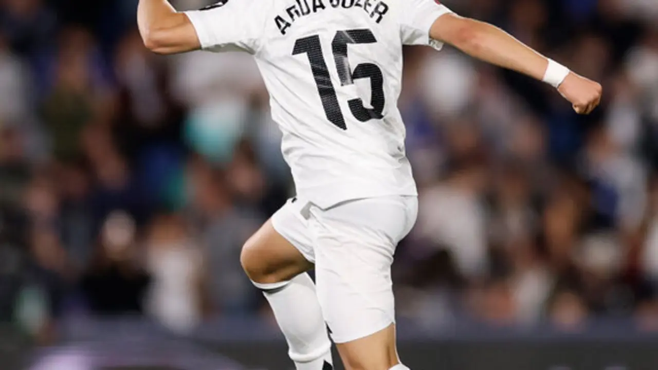 <font style="vertical-align: inherit;"><font style="vertical-align: inherit;">Real Madrid</font></font>
