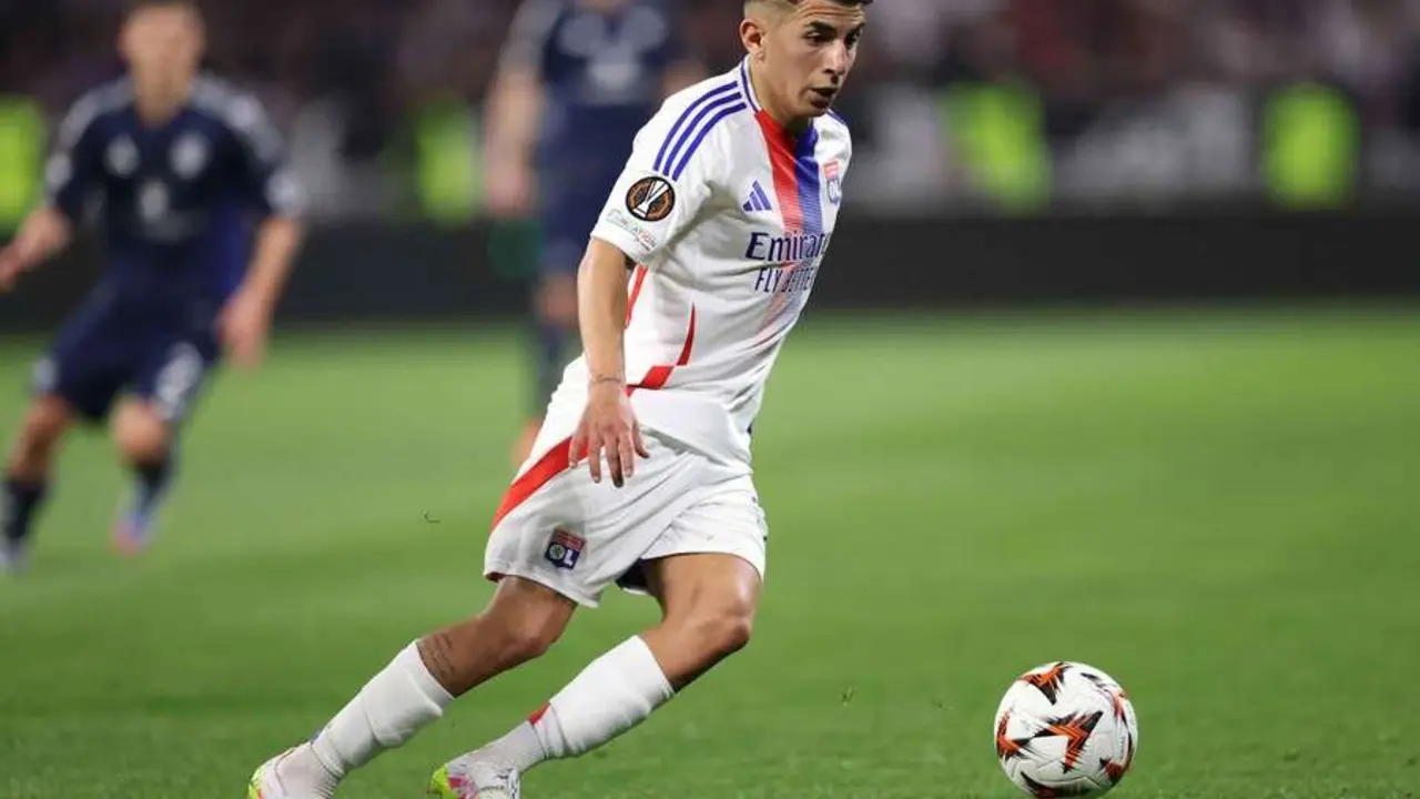 https://www.flashscore.es/noticias/futbol-laliga-ea-sports-thiago-almada-ofrecido-al-atletico-que-avanza-en-la-venta-de-rodrigo-de-paul/WWYONx6t/