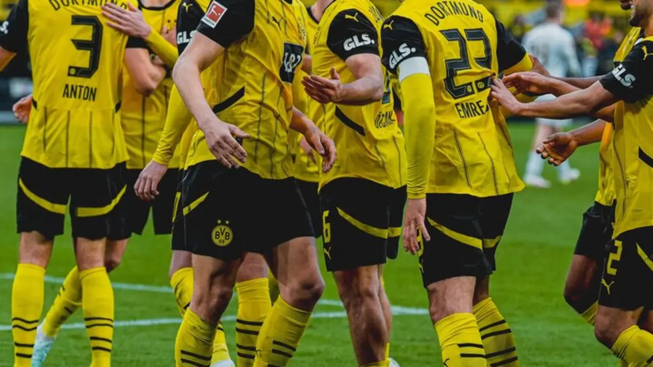 <p>Borussia Dortmund</p>
